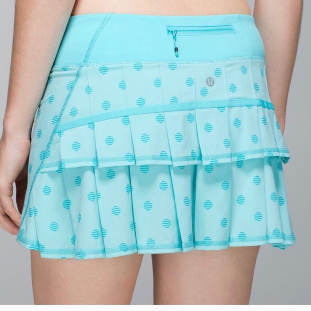 Lululemon Pacesetter Size 4 Tall Angel Blue Dot